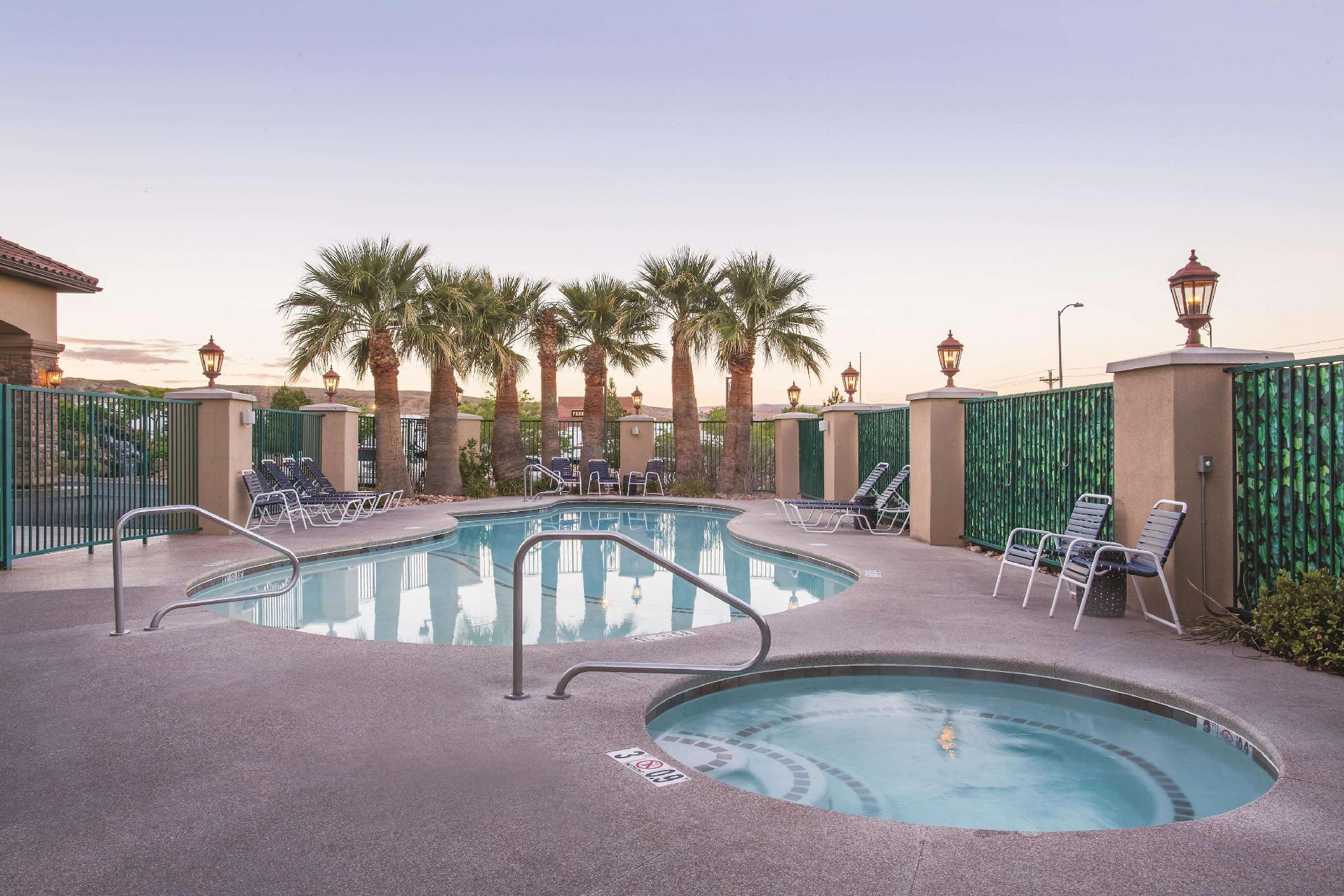 La Quinta By Wyndham St. George Hotel Buitenkant foto