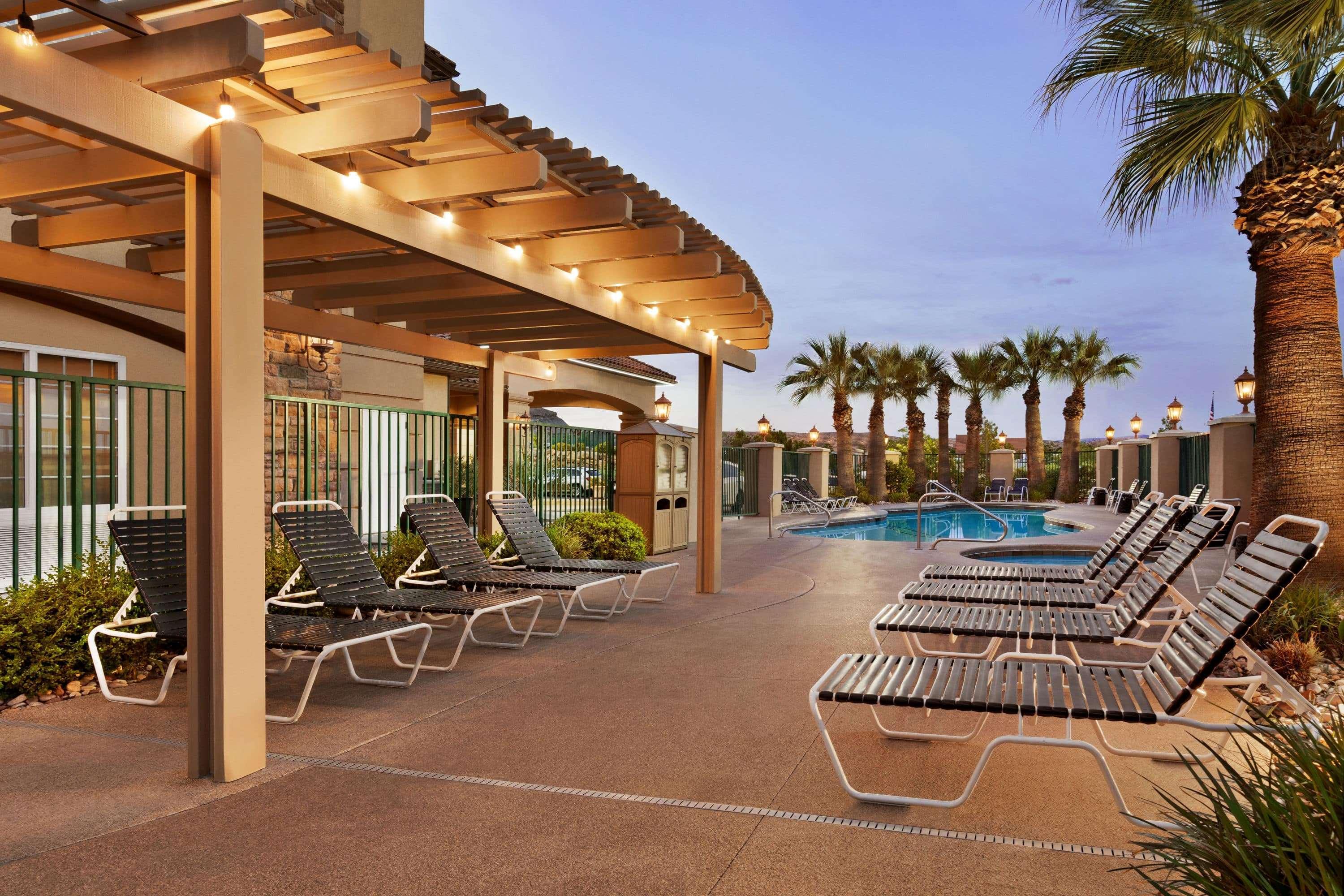La Quinta By Wyndham St. George Hotel Buitenkant foto