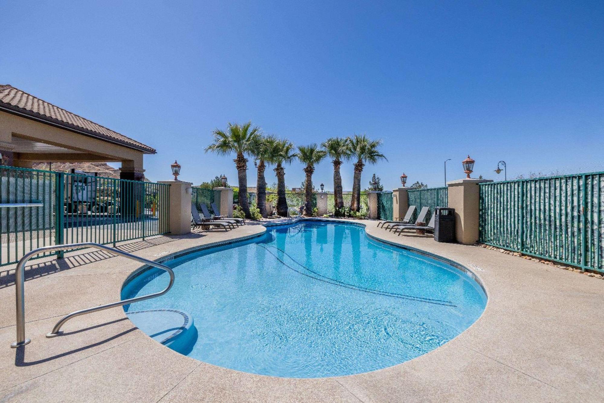 La Quinta By Wyndham St. George Hotel Buitenkant foto