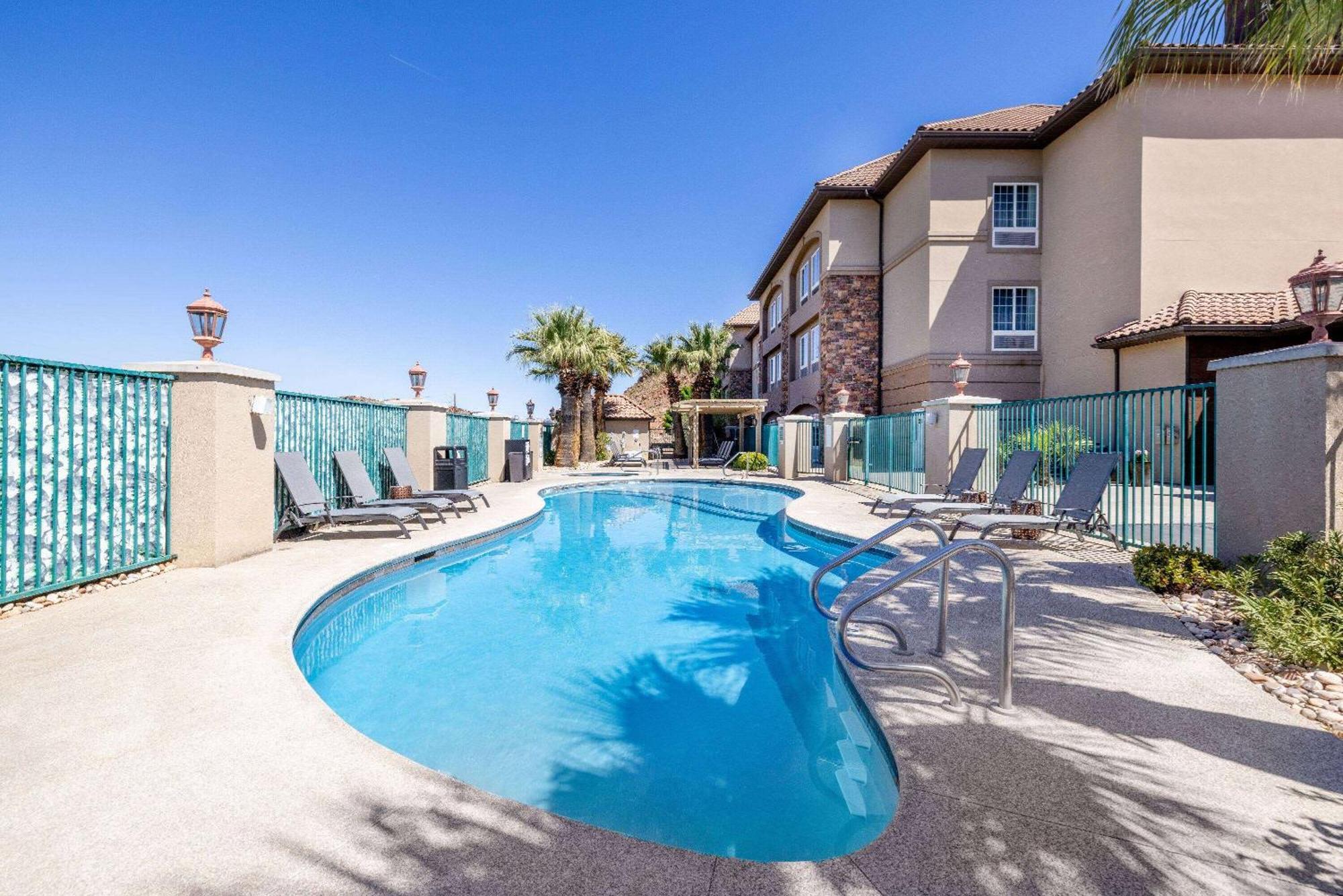 La Quinta By Wyndham St. George Hotel Buitenkant foto